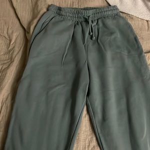 Joggers Zara light green very good condition
